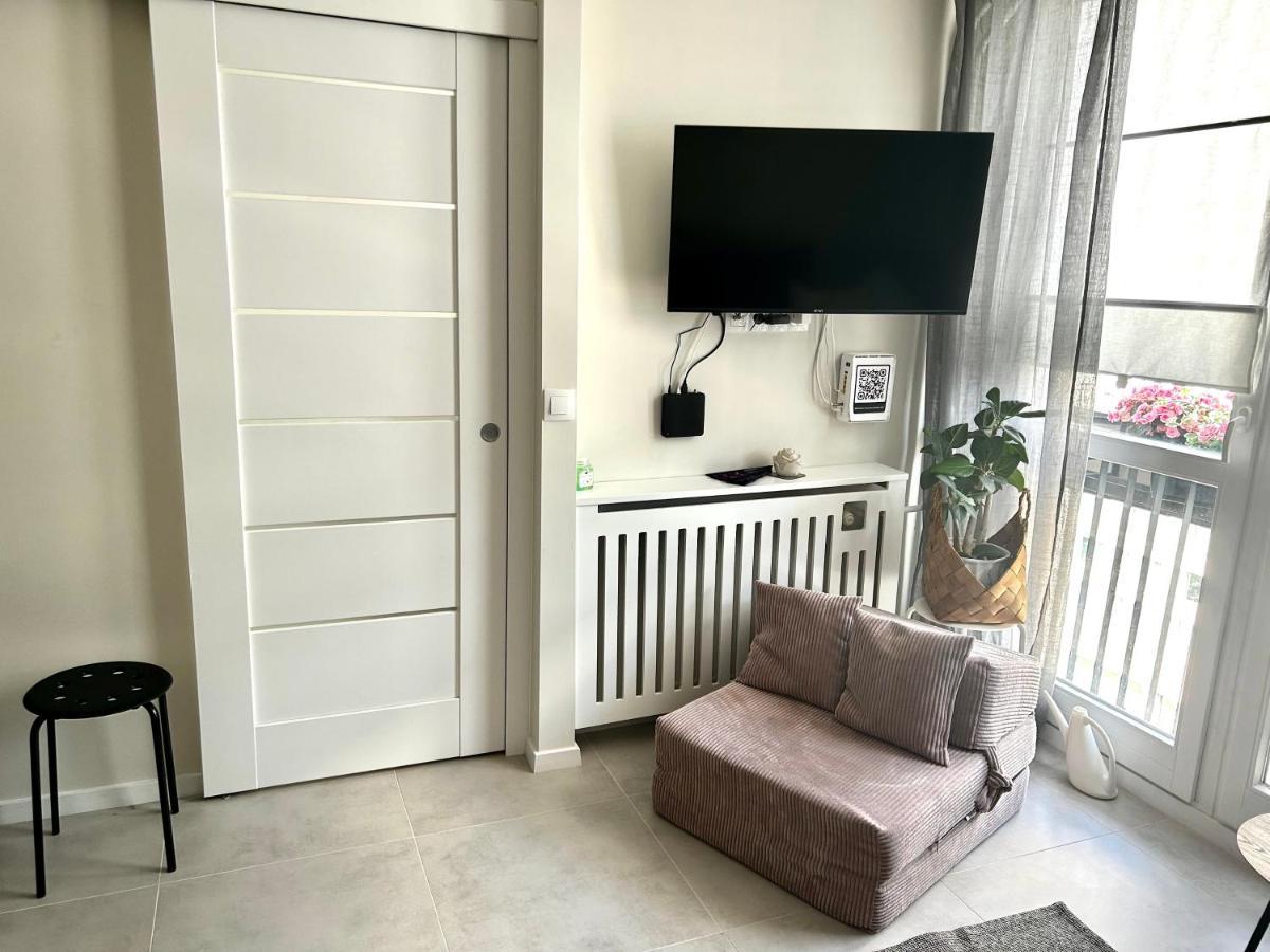 Sky Apartment Comfy Suite Pereca Warsawa Bagian luar foto